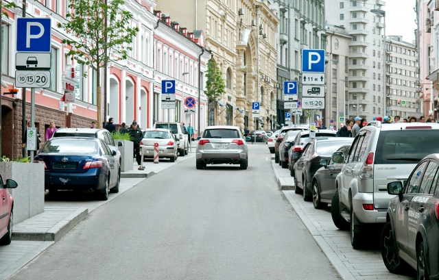 Где, как и за сколько припарковаться в Москве