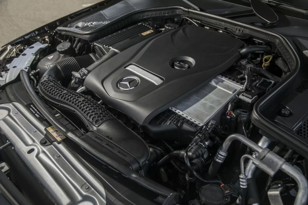 Обновленный Mercedes C-class - еще больше роскоши