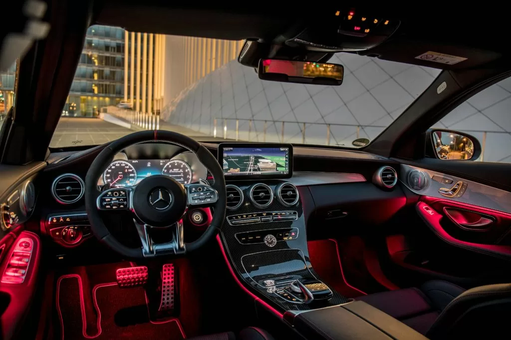 Обновленный Mercedes C-class - еще больше роскоши