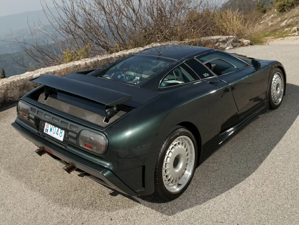 Bugatti EB110 - суперкар, который оценил Михаэль Шумахер