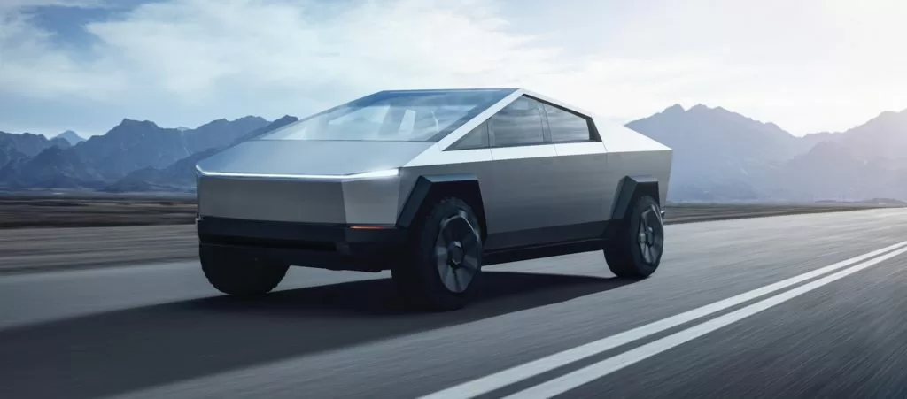 Aston Martin Lagonda - гадкий утенок?