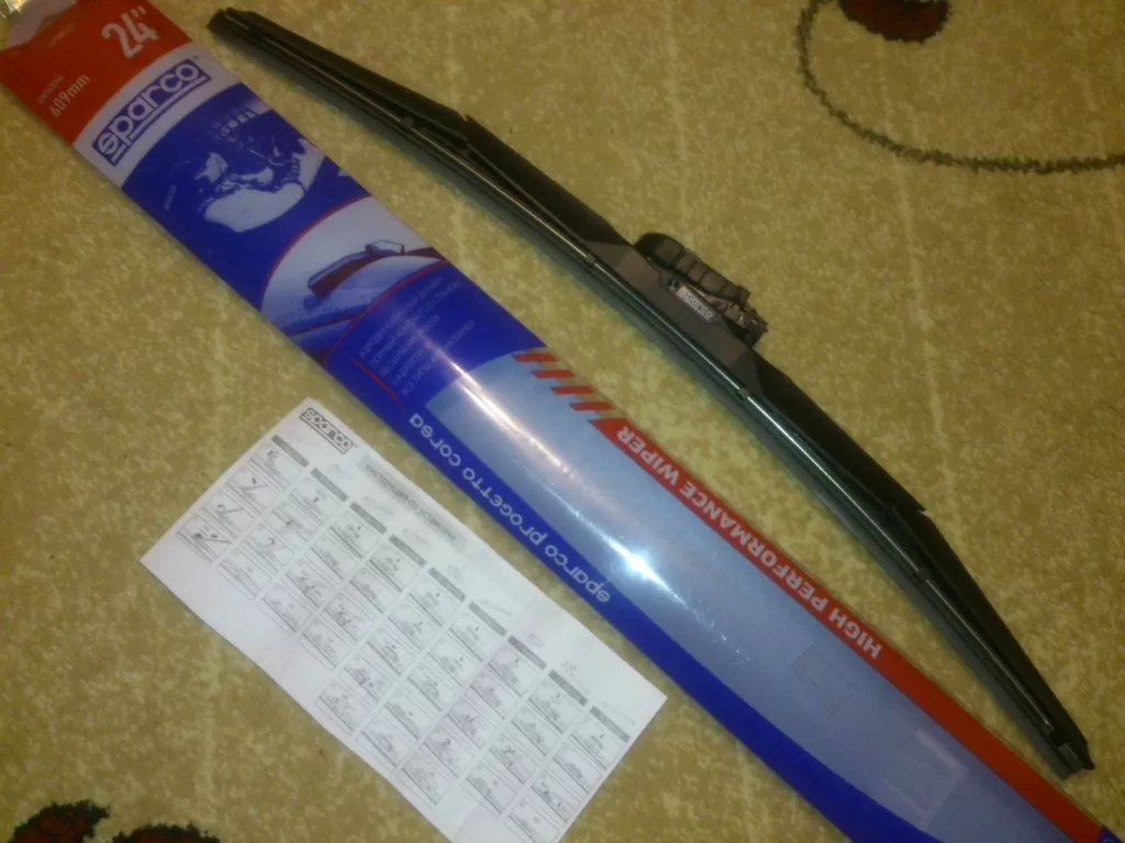 Универсальные дворники SPARCO SPC-10XX
