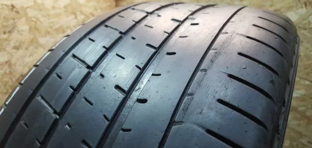 Pirelli P Zero