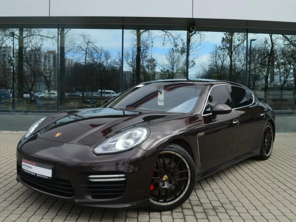 Porsche Panamera Turbo