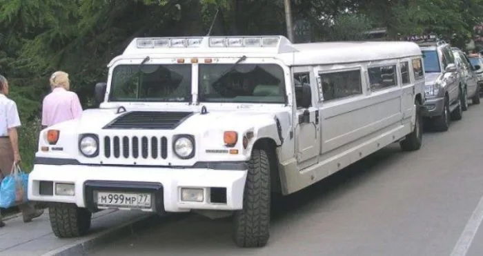 Лимузин Hummer H2 Аллы Борисовны