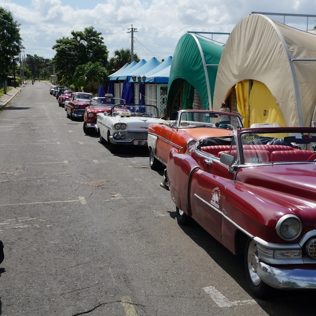 Куба: остров свободы и ретро-автомобилей