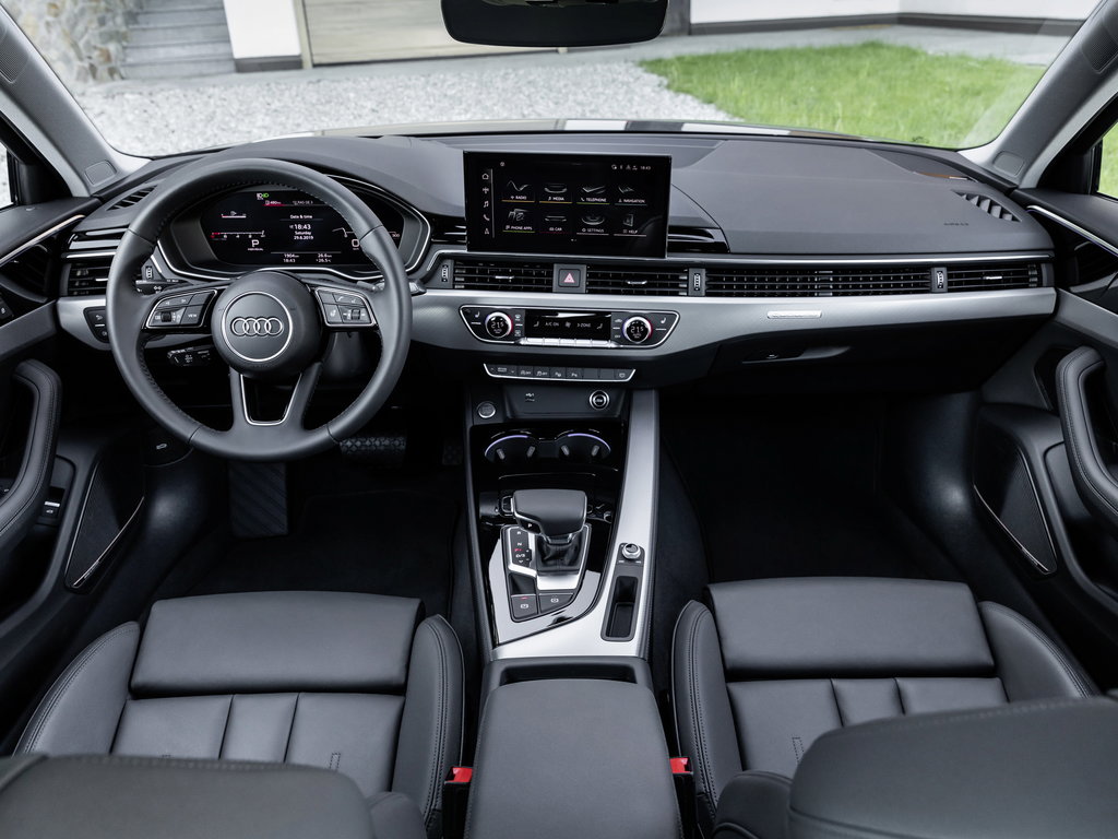 Салон Audi A4