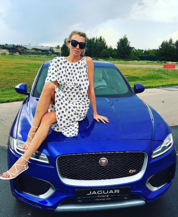 Светлана Бондарчук и ее Jaguar F-pace S