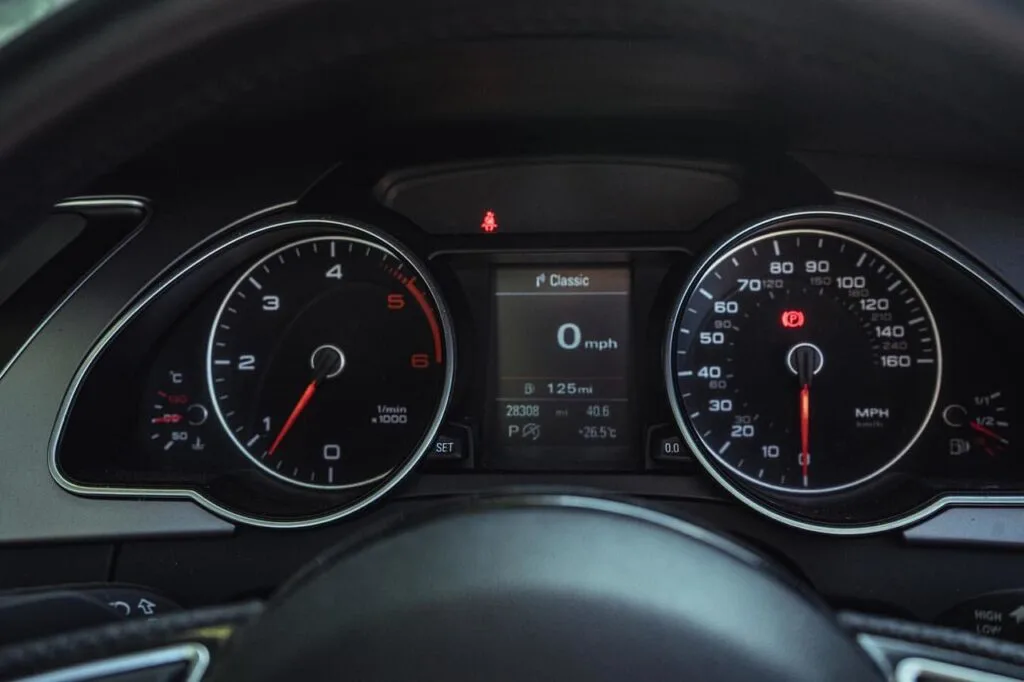 Audi A5 кабриолет - я так хочу, чтобы лето не кончалось