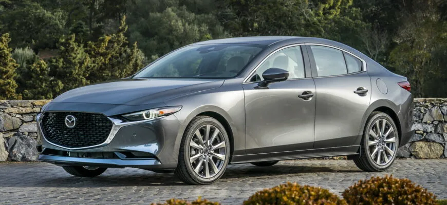 Обзор Mazda 3: мал золотник, да дорог