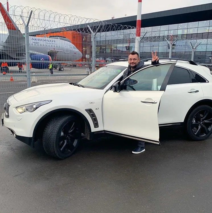 Сергей Жуков и его InfinitiQX70