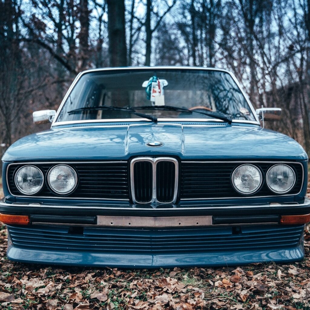 Одна старая BMW лучше новых двух?