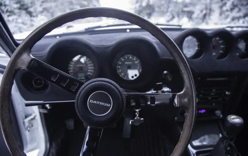 Nissan Fairlady Z - настоящая классика из Японии