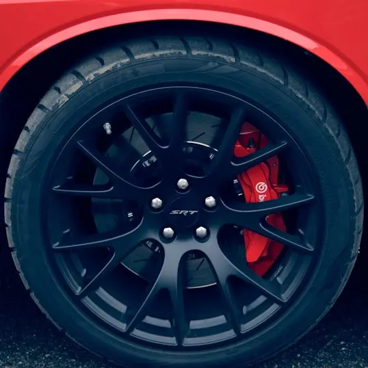 Dodge Challenger SRT Hellcat - дикий кот