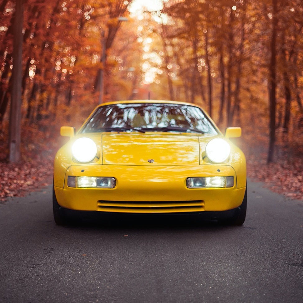 Porsche купе - относительно удобно и богато одновременно