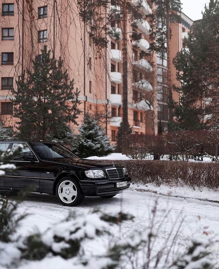 Mercedes-Benz S-class - тот самый "рубль сорок"