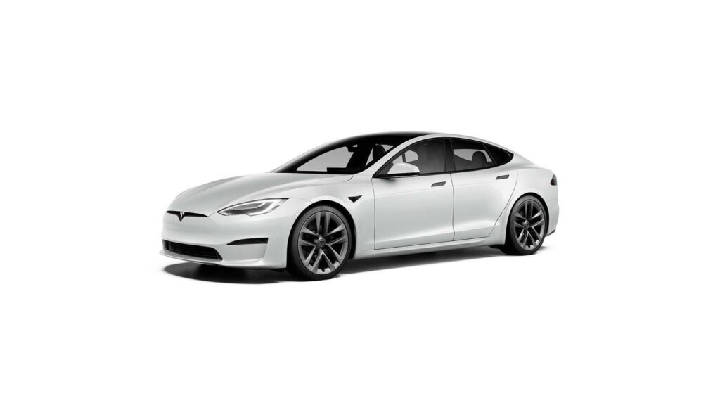 Обновленная Tesla Model S 