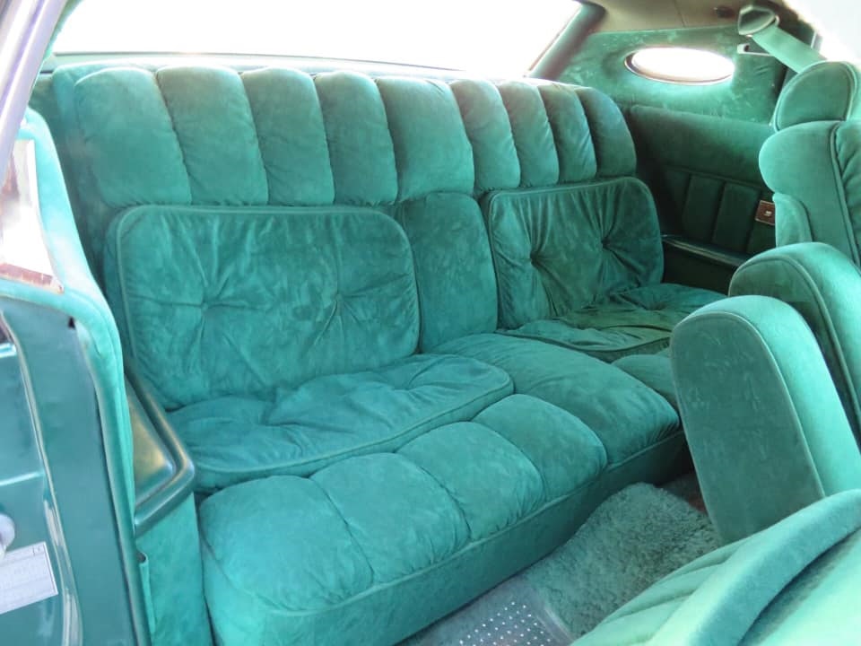 Lincoln Continental Mark IV с салоном типа "Версаль"