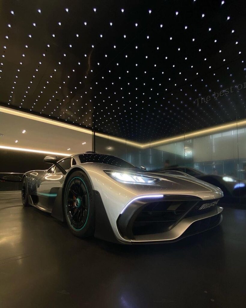 Mercedes-AMG Project ONE - будущее немецкого концерна