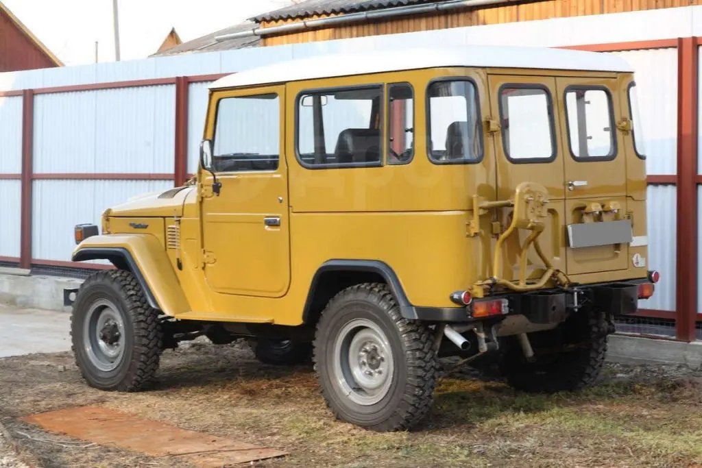 Toyota Land Cruiser 1978 года выпуска - эксклюзив по цене "соляриса"
