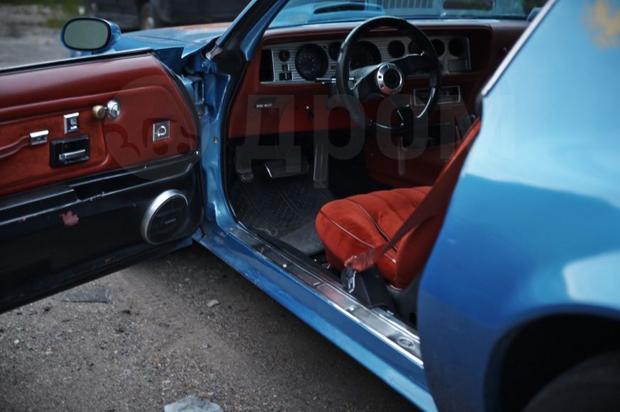 44-летний Pontiac Trans AM почти за 2 млн рублей