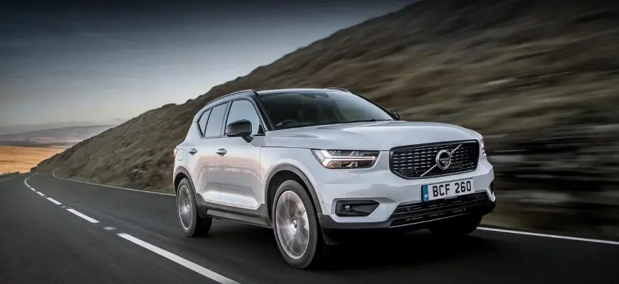 Volvo XC40 - шведская практичность и современная внешность