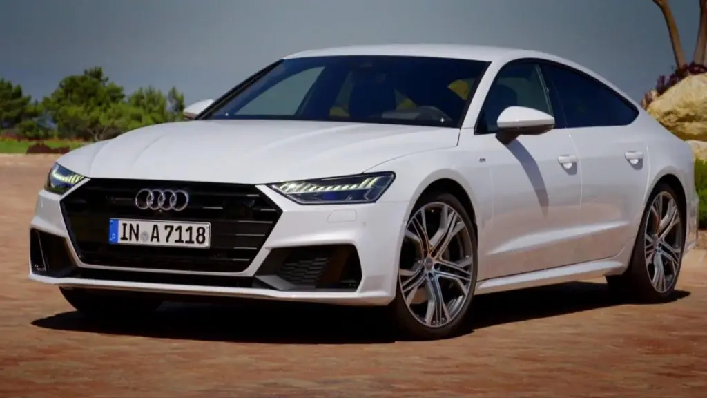 Audi A7, вид спереди