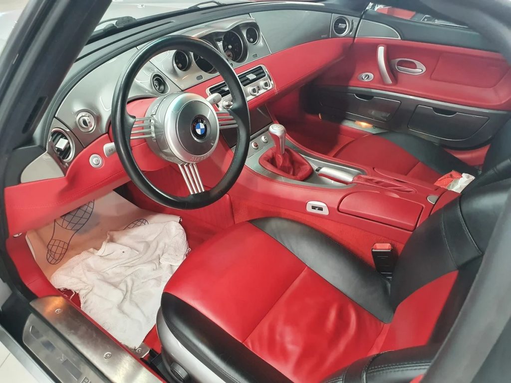 20-летняя BMW за 14 млн рублей - в ожидании своего покупателя