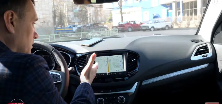 Видео: новая мультимедиа в Lada Vesta - этого ждали давно