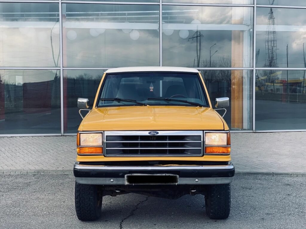 Ford Bronco 1987 года выпуска - всего 500 тысяч рублей и он ваш