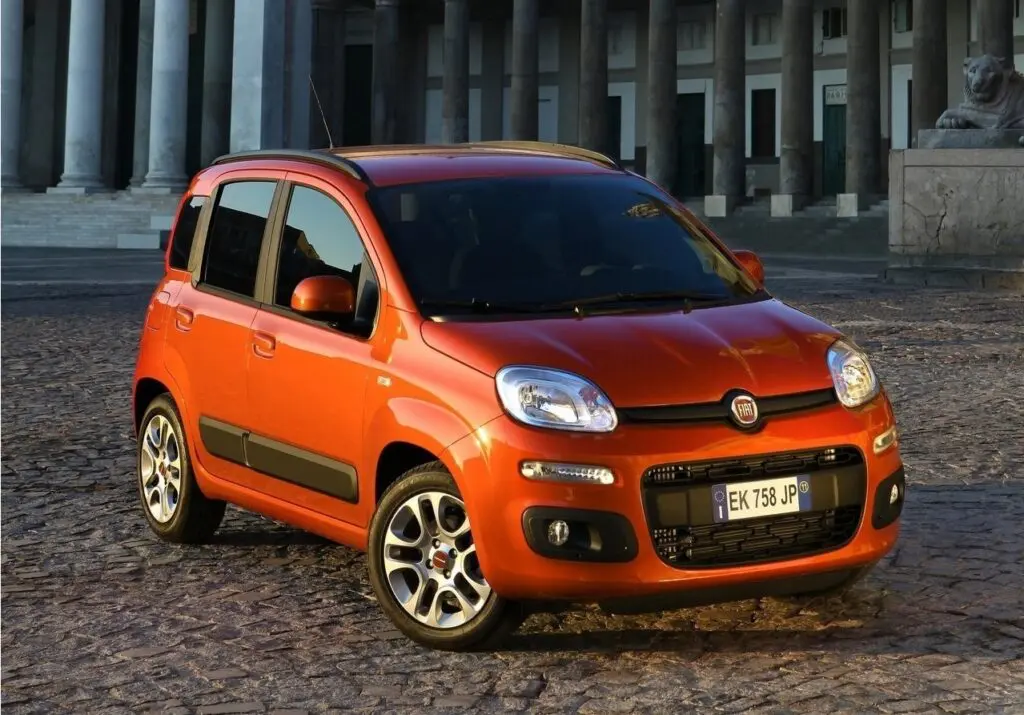 Как Fiat связан с медведем и другие забавные "звериные" автофакты
