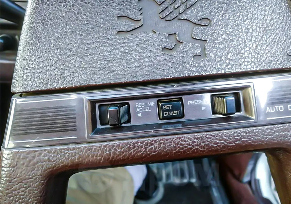 Toyota Soarer возрастом 40 лет, которая опередила свое время по технологиям