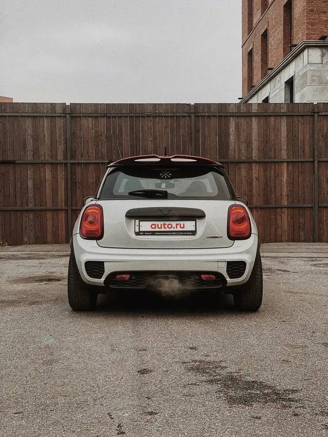 "Горячий" Mini Cooper за 1.6 млн рублей - дорого или по рынку?