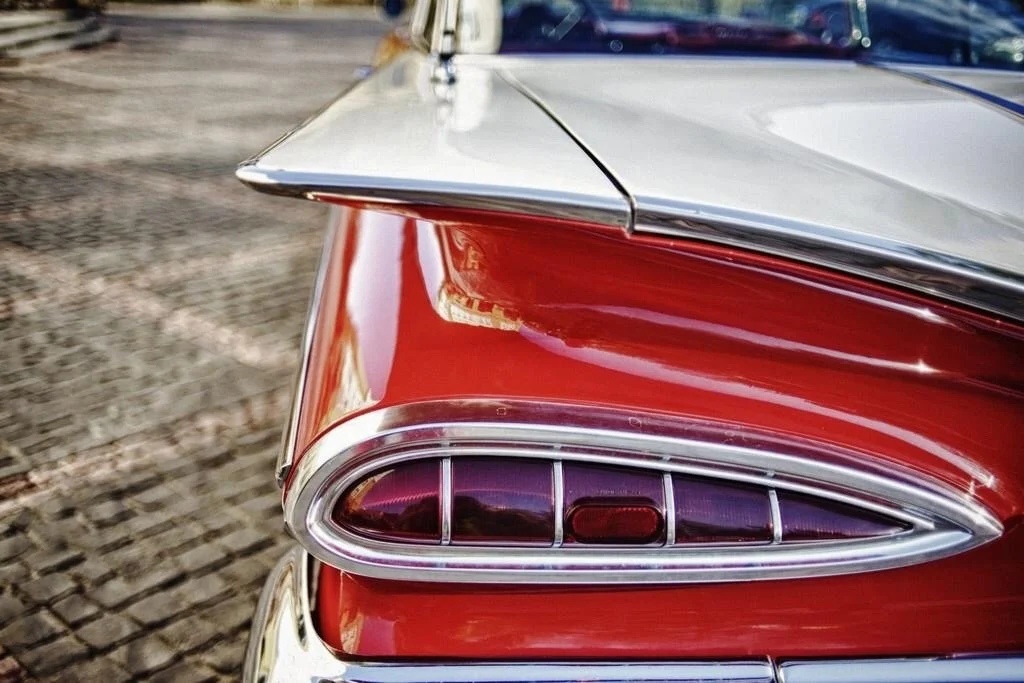 Chevrolet Impala Sport Coupe за 4.5 миллиона рублей - когда 60 лет не возраст