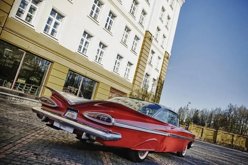 Chevrolet Impala Sport Coupe за 4.5 миллиона рублей - когда 60 лет не возраст