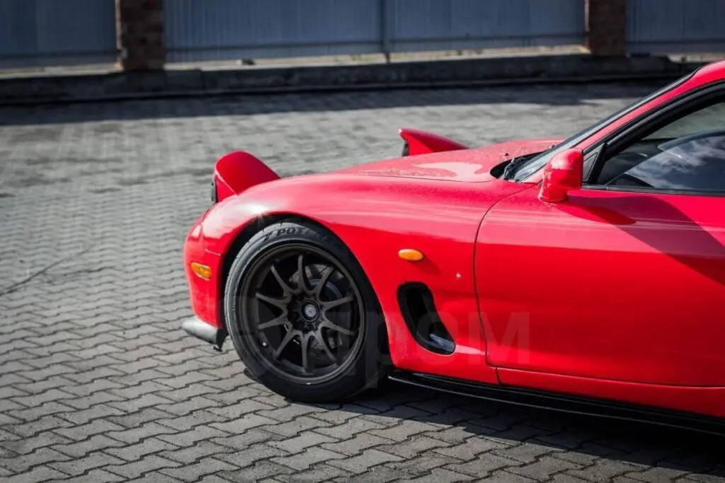 Mazda RX-7: когда одновременно стильный и быстрый, но не дешевый