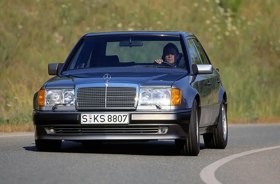 Mercedes-Benz E500