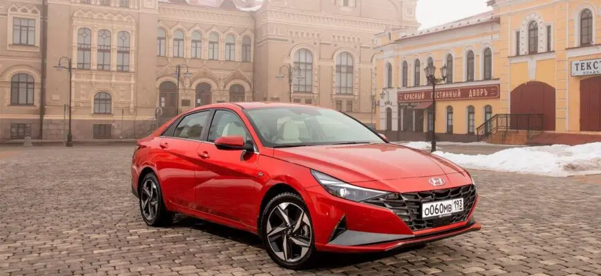 Яркая внешность и пресная «начинка»: обзор Hyundai Elantra
