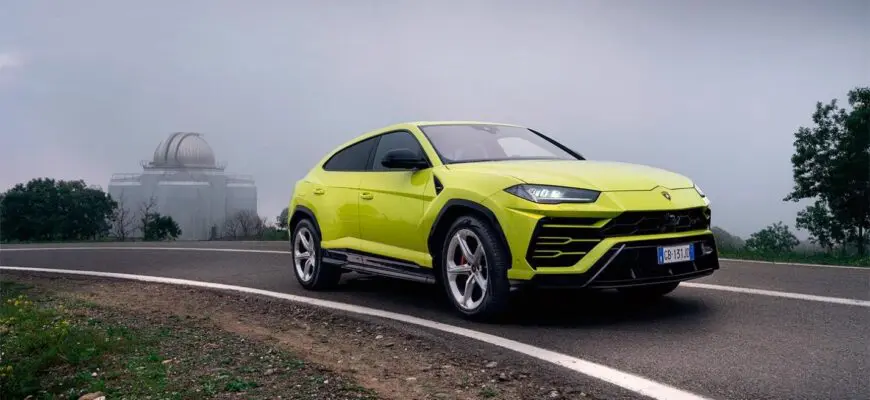 Lamborghini Urus vs Audi RS Q8 - найдутся ли отличия?