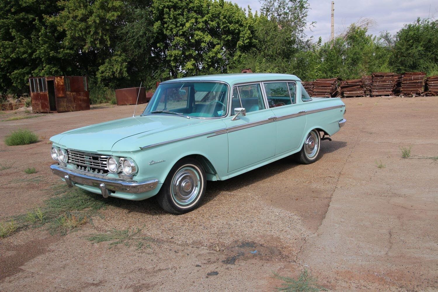 Rambler Six Deluxe 5810 Series sedan