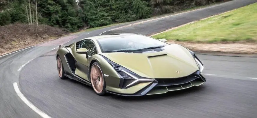 Как едет гибрид без аккумулятора: Lamborghini Sian