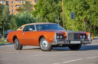 Любимый автомобиль Брежнева: тест-драйв Lincoln Continental Mark IV
