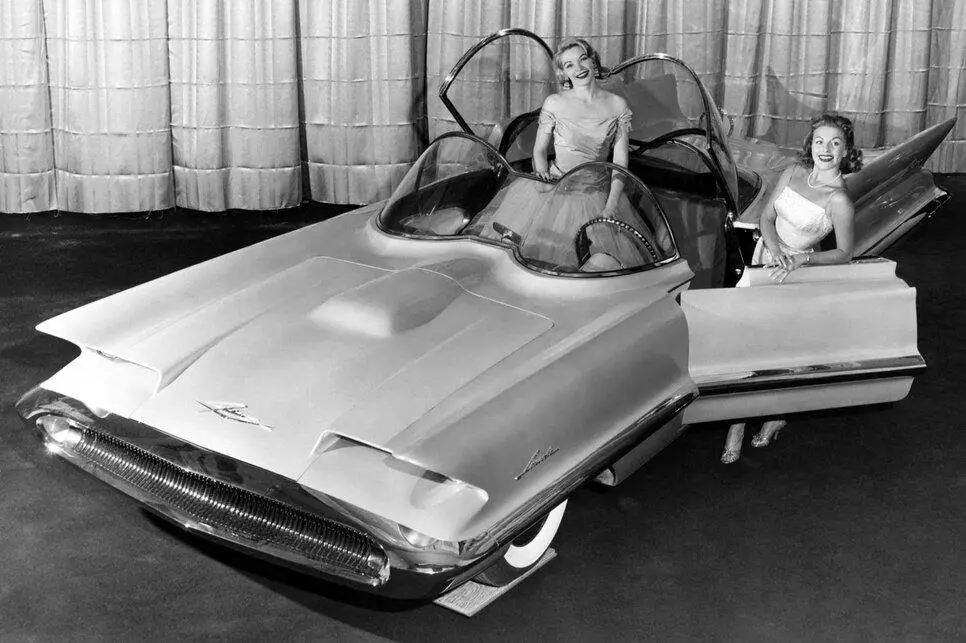 Lincoln Futura