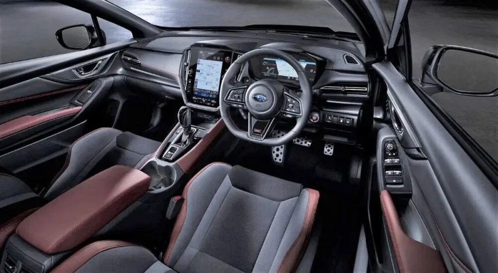 Салон Subaru WRX S4