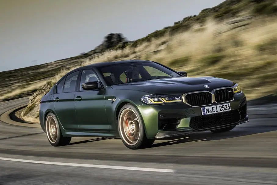 BMW M5 CS