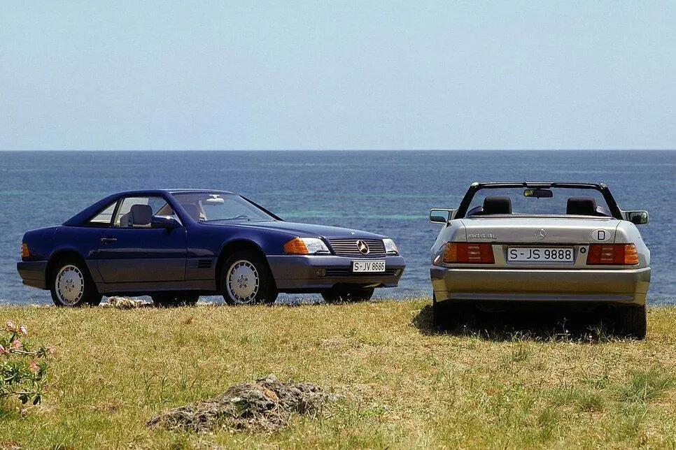 Родстер R129 дебютировал в 1989 году