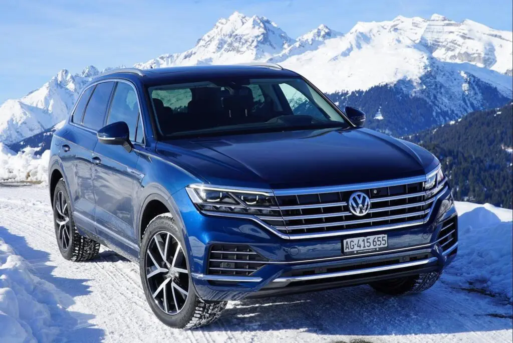 В режиме максимального клиренса углы въезда (съезда) Touareg составляют до 31°