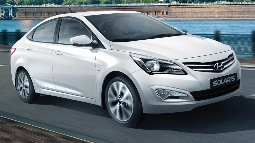 Hyundai Solaris «боится» колеи