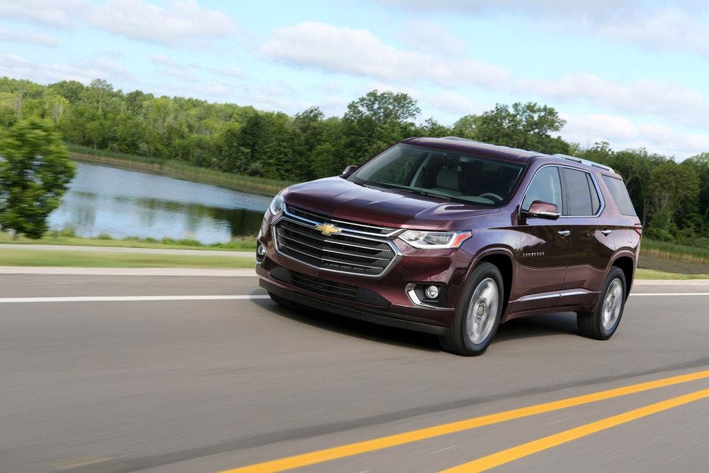 Chevrolet Traverse второго поколения до рестайлинга