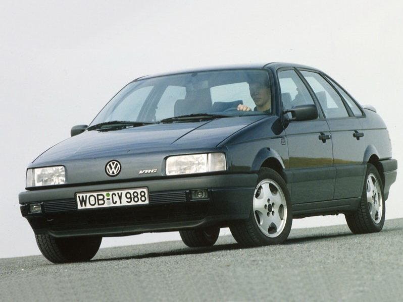 Первые седаны Volkswagen Passat (третьего поколения) начали поставлять на российский рынок в начале 90-х прошлого века 